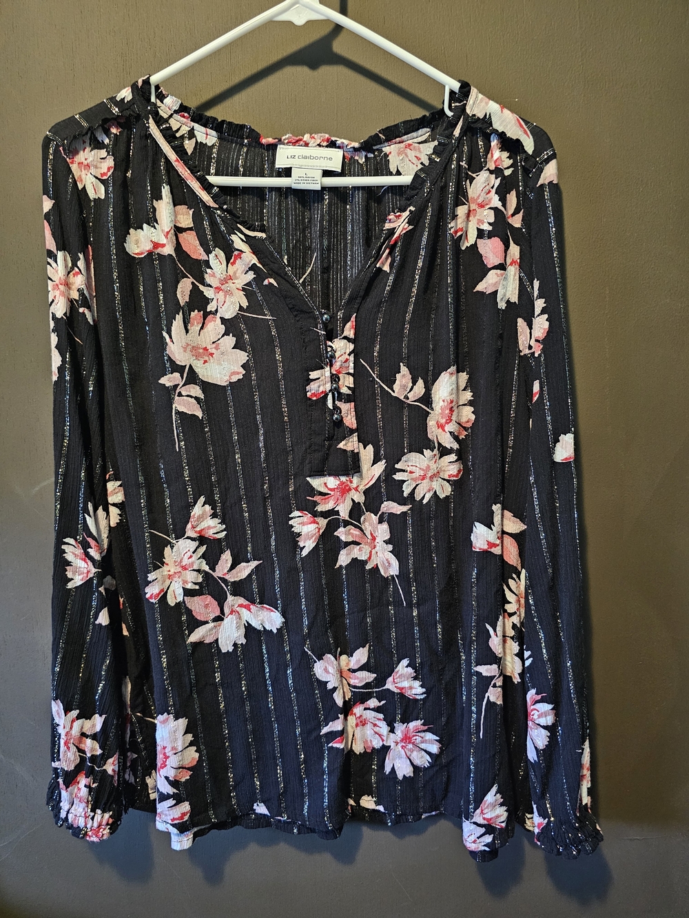 Liz Claiborne Black Floral Long-Sleeve Blouse